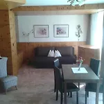 & Golf Zell Am Lägenhet