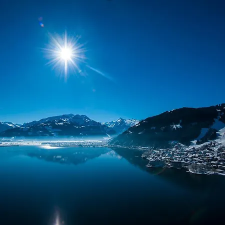 & Golf Zell Am アパート ツェル アム ゼー