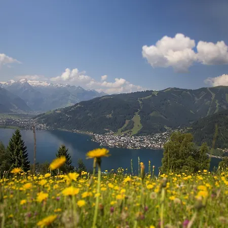 & Golf Zell Am Appartement *