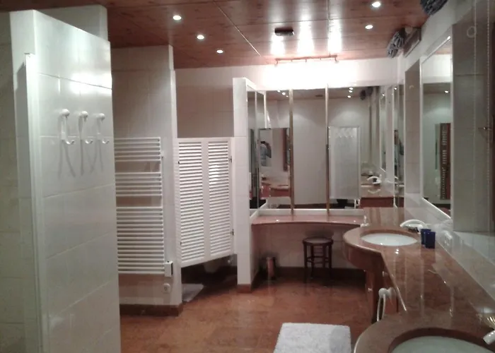 & Golf Zell Am Apartament *